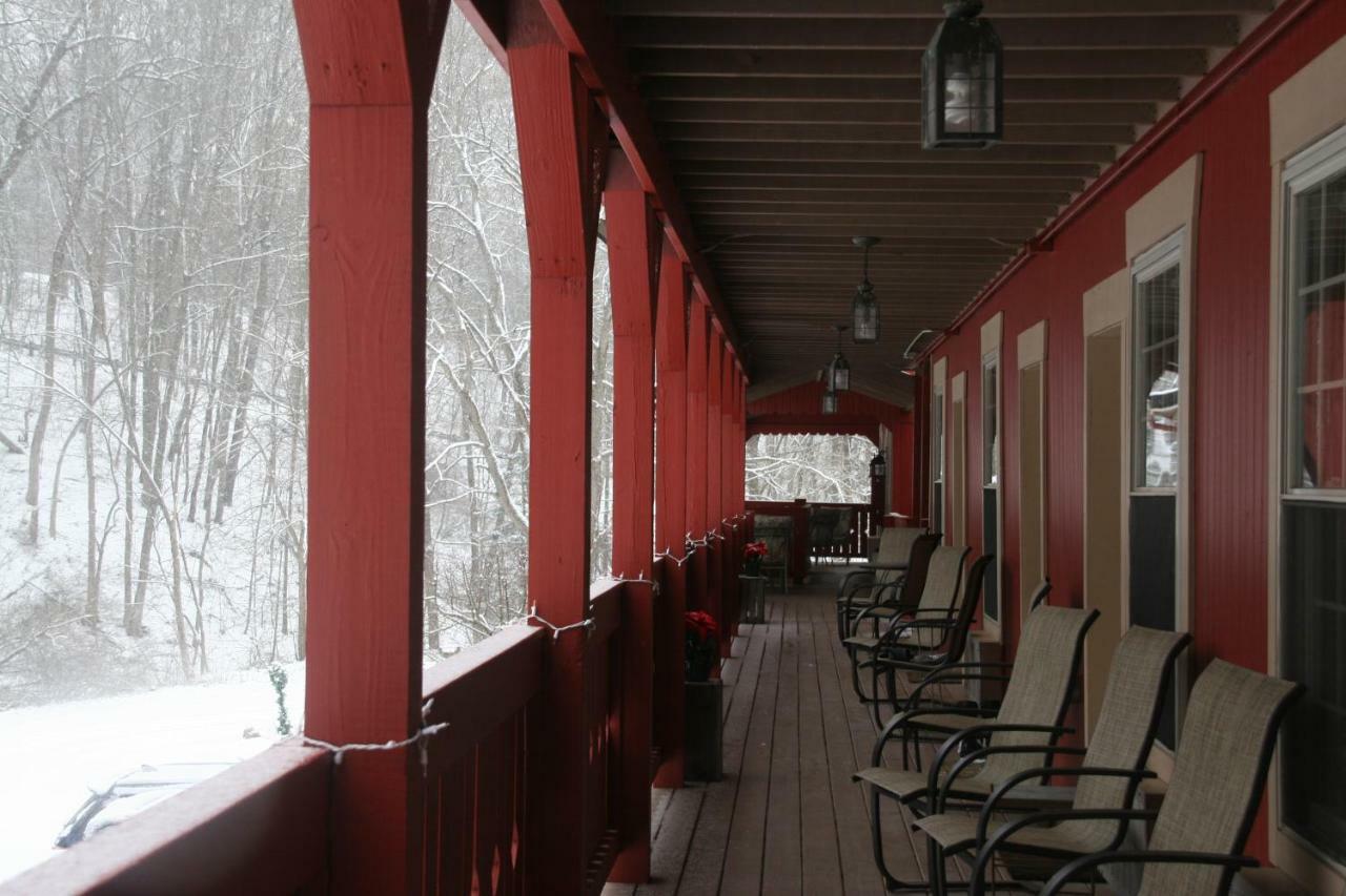 The Barn Inn Bed And Breakfast Міллерсбург Екстер'єр фото